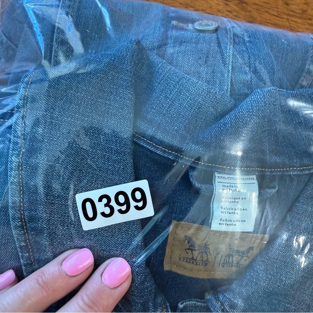 NWT Levi’s Classic Blue Denim Trucker Jacket size 3X button essential stretch - Picture 14 of 14
